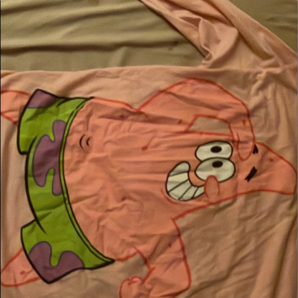 Light pink SpongeBob and Patrick Nickelodeon shirt